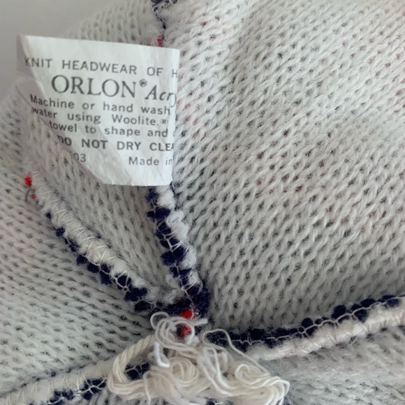 Vintage Orlon Snoopy Beanie Pom - Picture 3 of 3